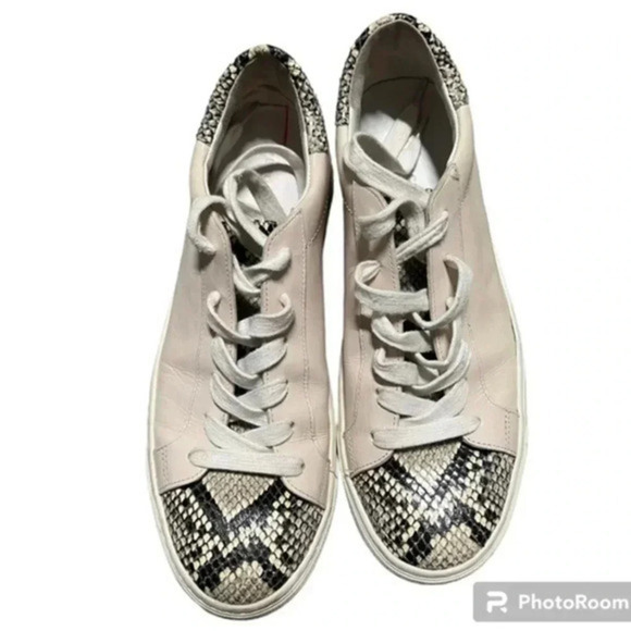 Veronica Beard Sneakers size 8 - Picture 1 of 4